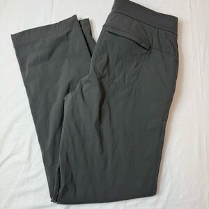 Athleta Woman’s Gray Pants Size 12